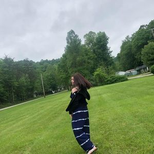 Meet your Posher, Chloe